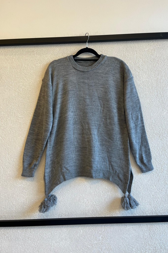 MUESTRA - SWEATER POMPON