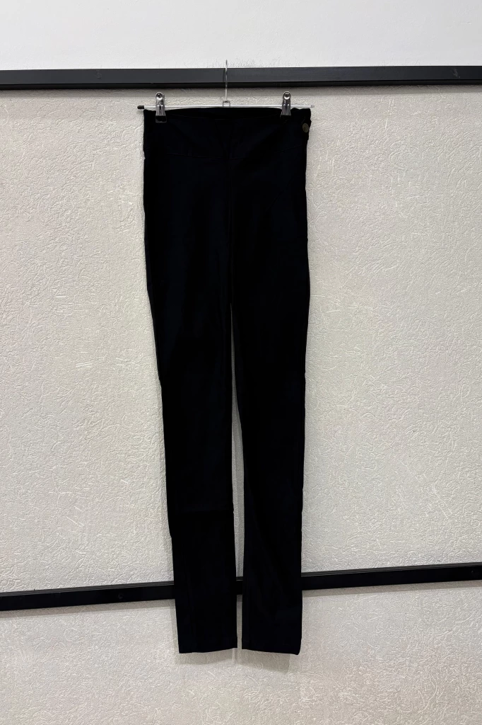 MUESTRA - PANTALON CON CIERRE COSTADO