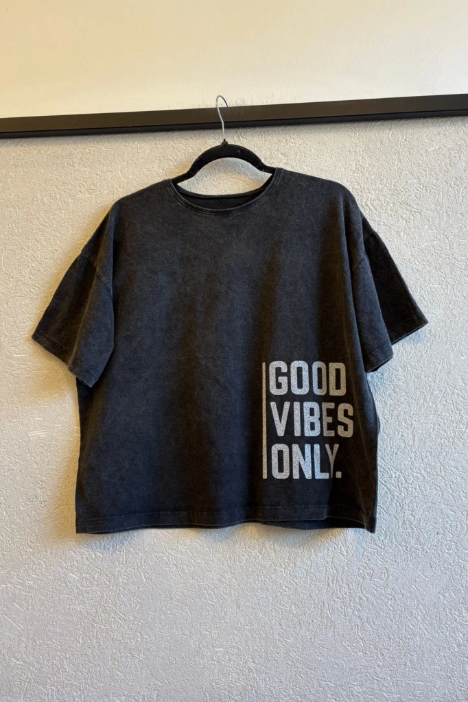 REMERA BOX ESTAMPA: GOOD VIBES