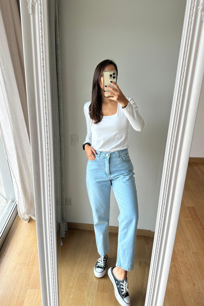 JEAN MOM