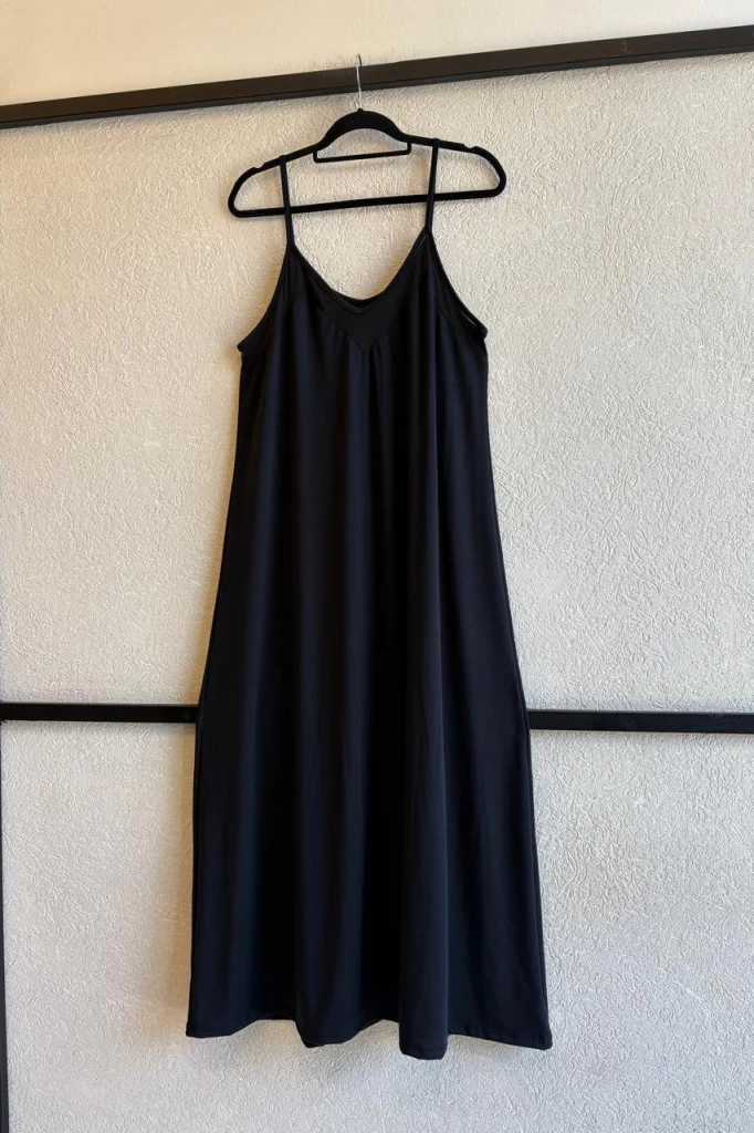 VESTIDO CON TUL