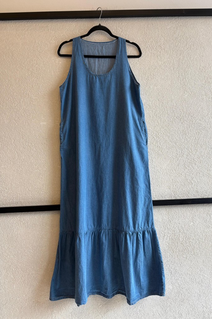 VESTIDO DE JEAN CON VOLADO