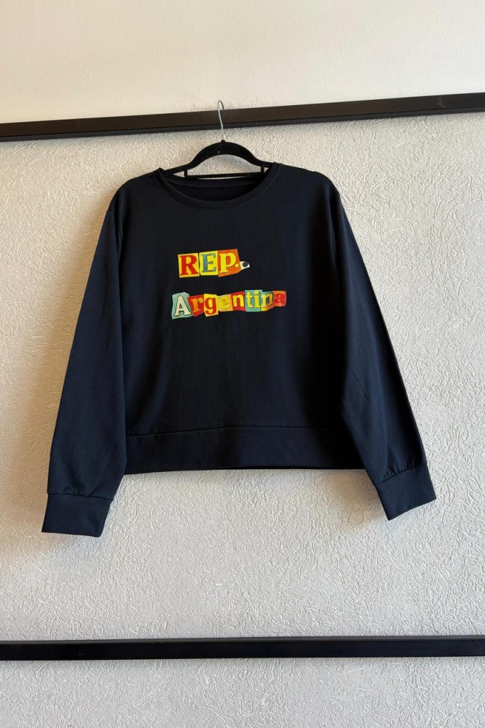 BUZO IRMA ESTAMPADA: REP. ARGENTINA