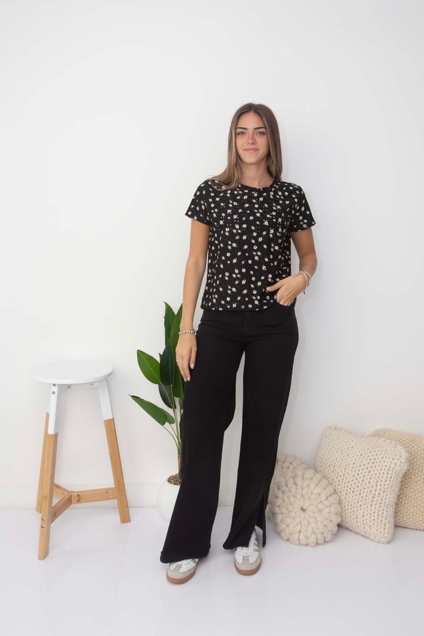 REMERA BRODERI ESTAMPADO