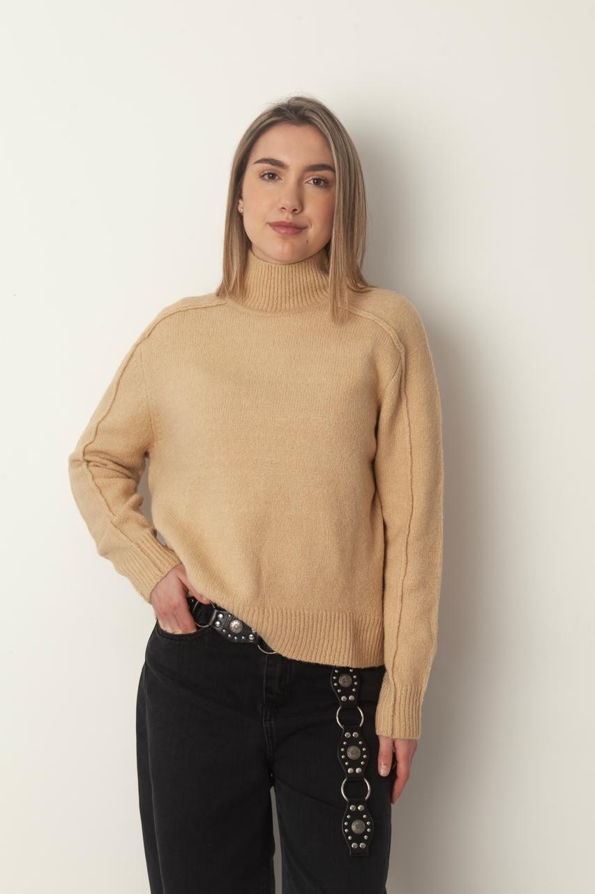 POLERA COSTURAS