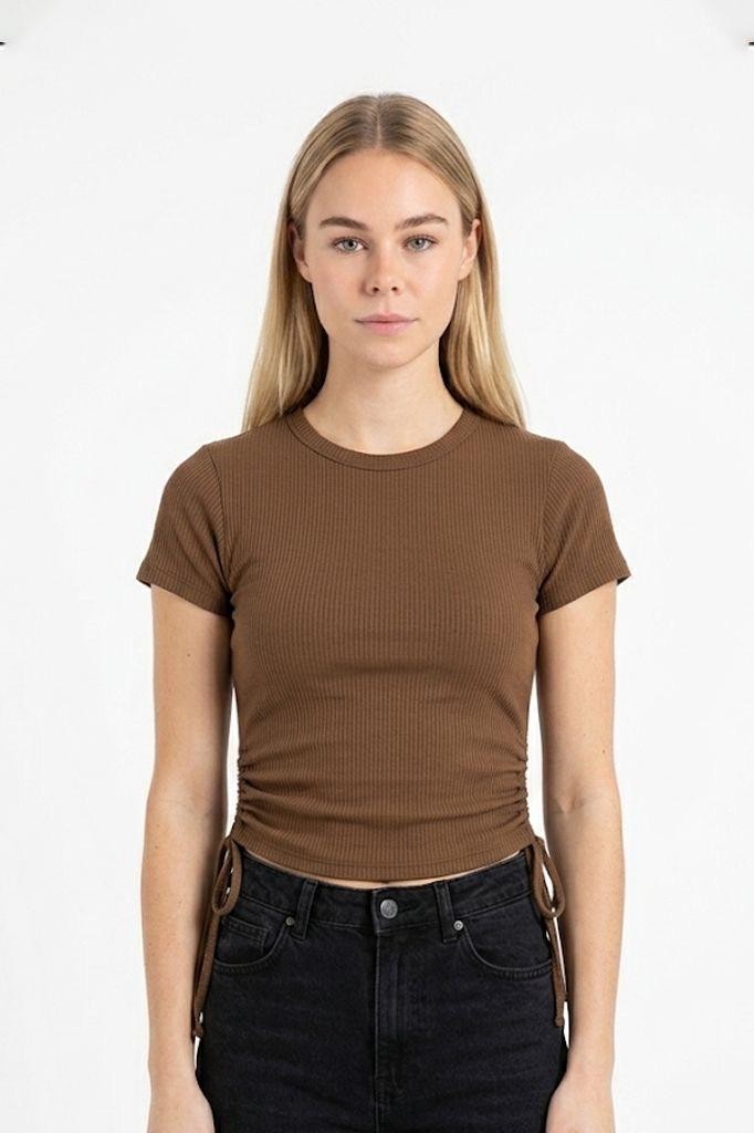 REMERA FRUNCE