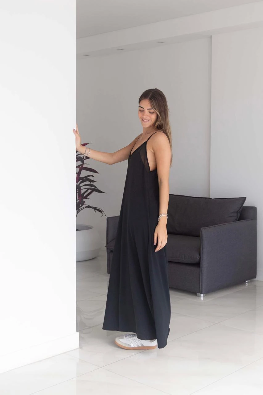 VESTIDO CON TUL