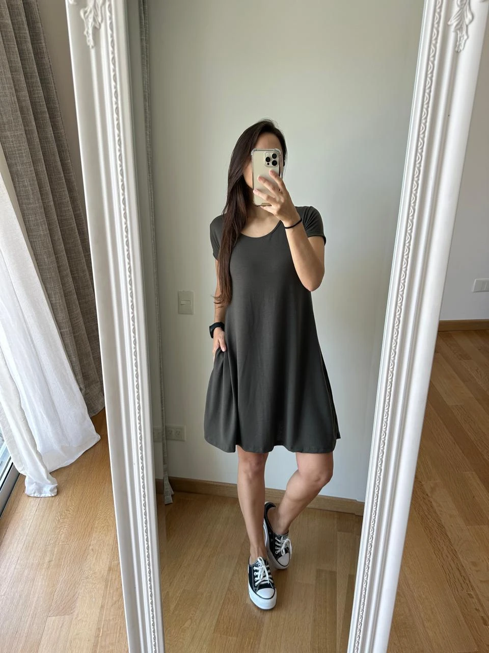 VESTIDO CORTO MANGA CORTA LISO