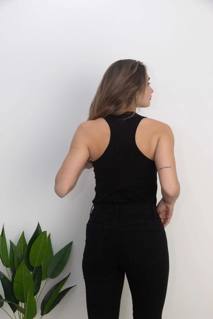 MUSCULOSA BASICA