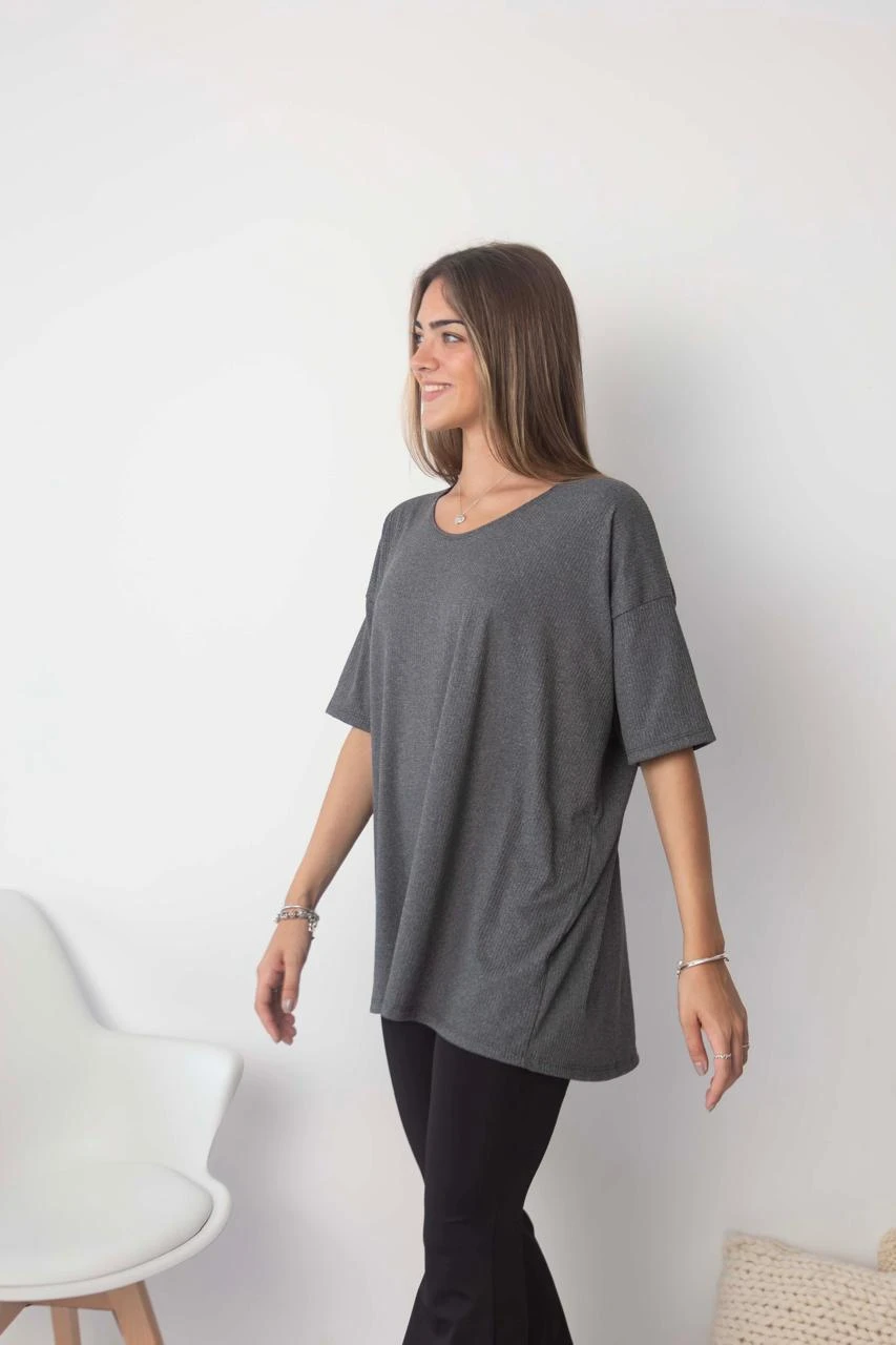 REMERA TEFI