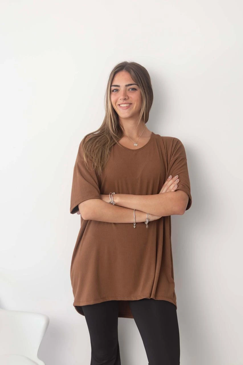 REMERA TEFI