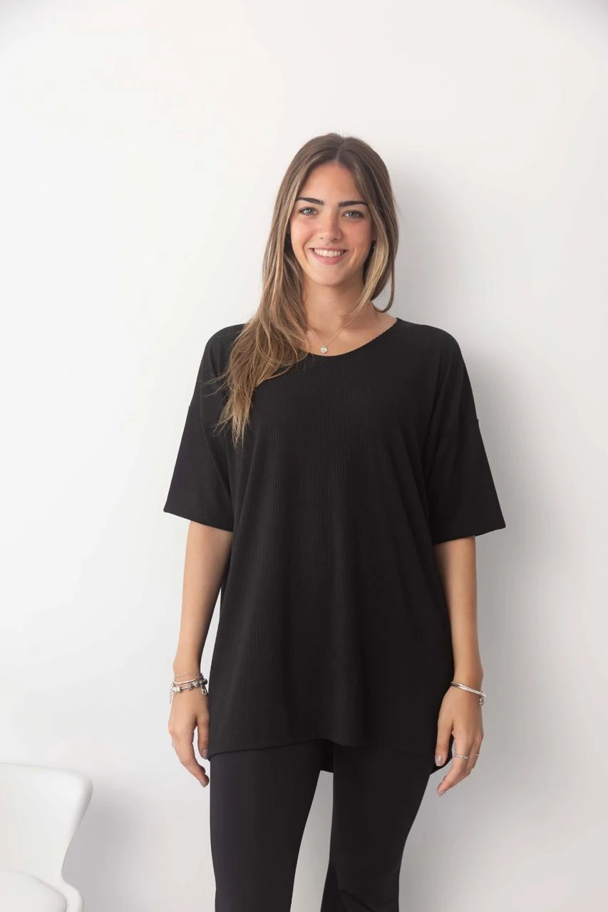 REMERA TEFI